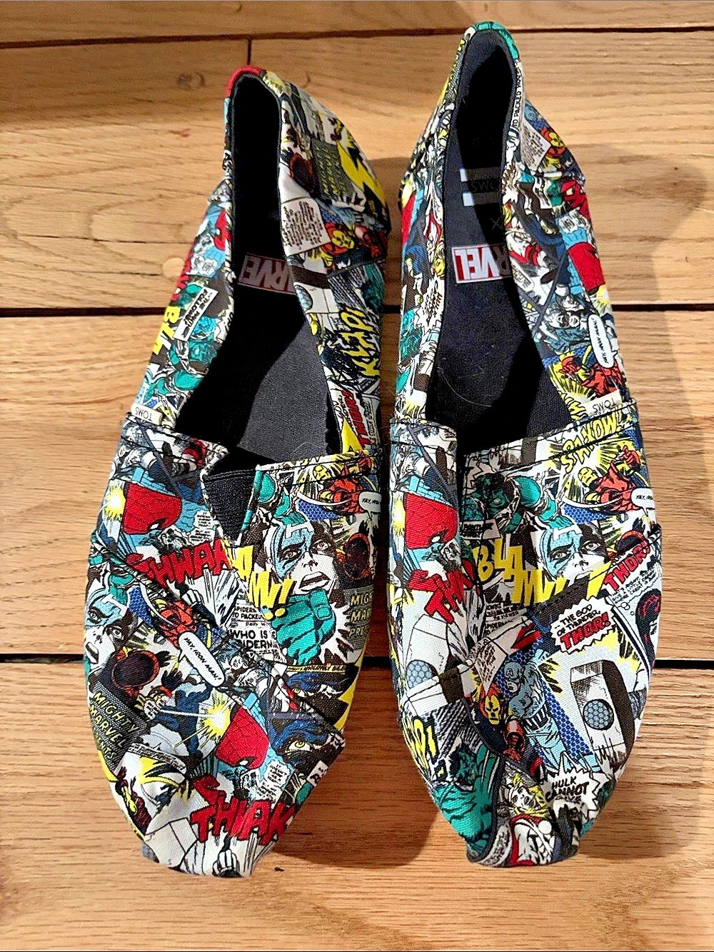 TOMS Marvel x TOMS Comic Pop Print Classics Flats Size 10